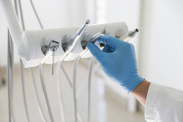 Professional Emergency Dentist technician working in Grenelefe, FL